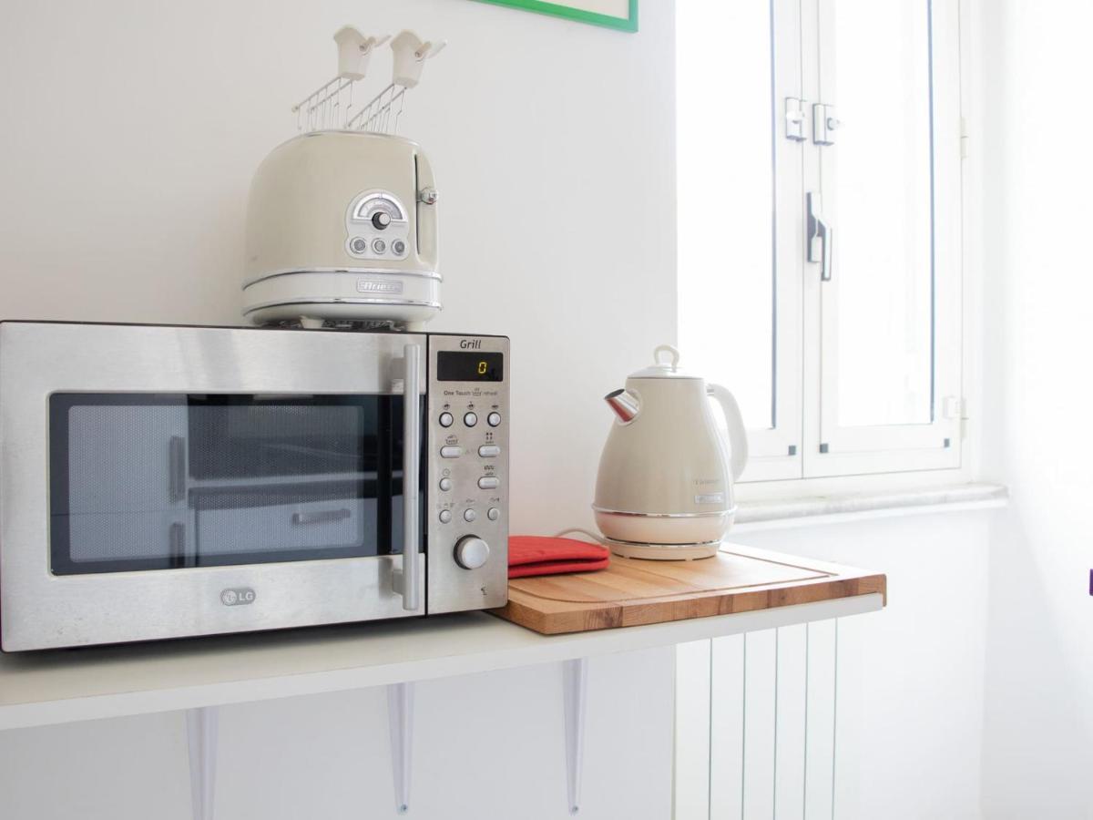 The Best Rent - Beautiful Apartment With Terrace Near Colosseo Rom Eksteriør billede