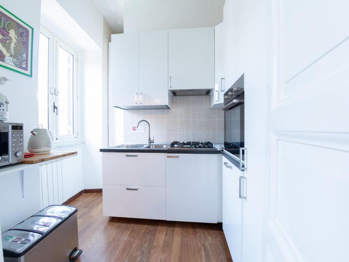The Best Rent - Beautiful Apartment With Terrace Near Colosseo Rom Eksteriør billede