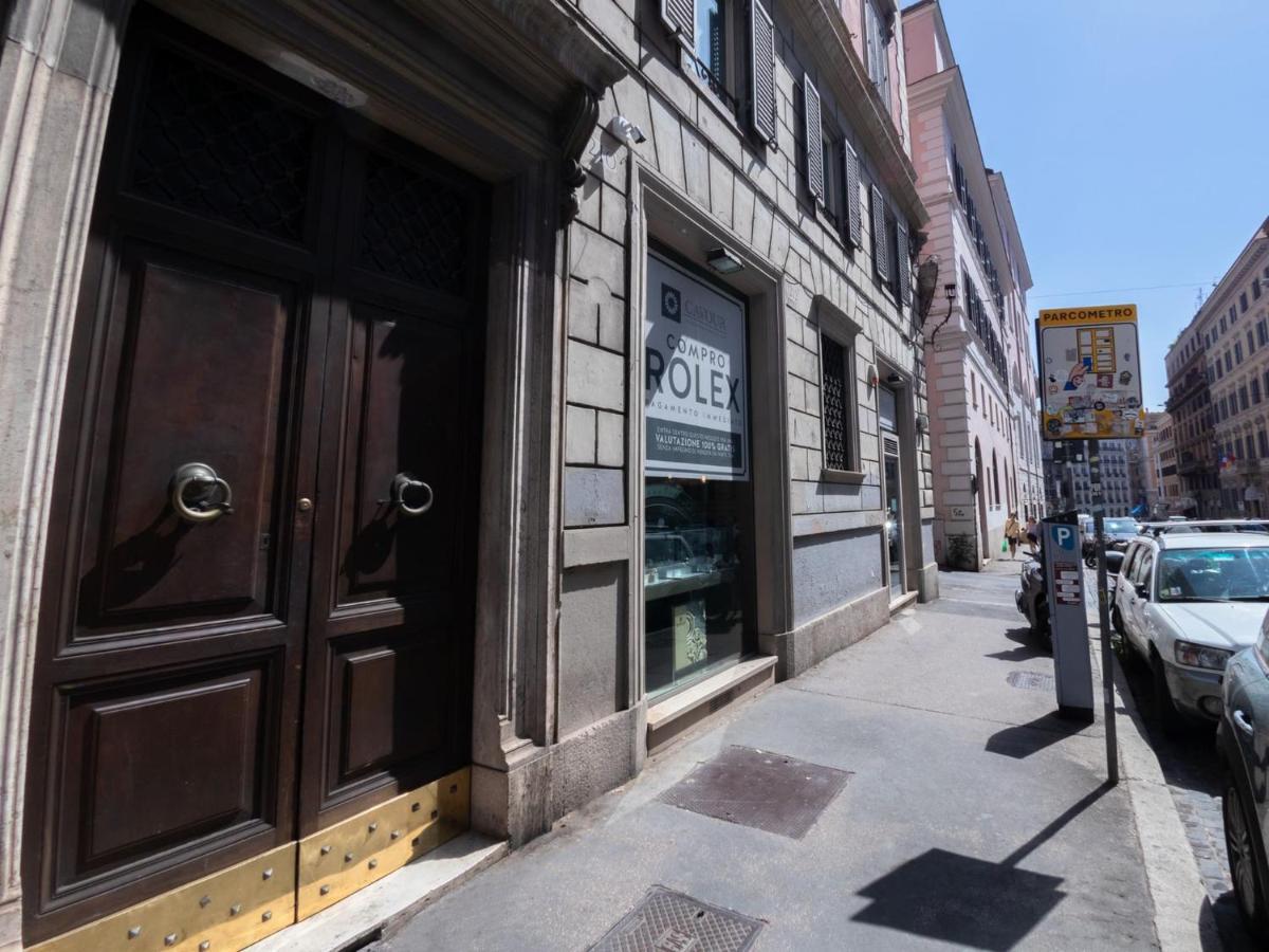 The Best Rent - Beautiful Apartment With Terrace Near Colosseo Rom Eksteriør billede
