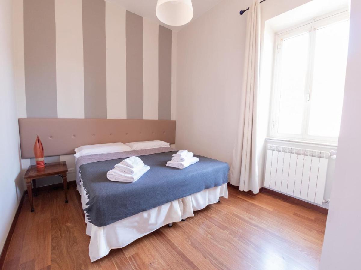 The Best Rent - Beautiful Apartment With Terrace Near Colosseo Rom Eksteriør billede
