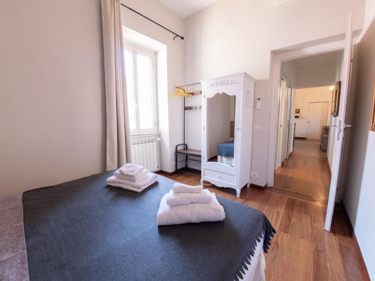 The Best Rent - Beautiful Apartment With Terrace Near Colosseo Rom Eksteriør billede