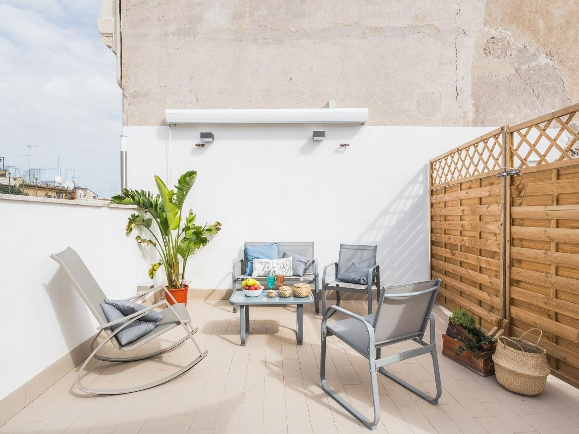 The Best Rent - Beautiful Apartment With Terrace Near Colosseo Rom Eksteriør billede